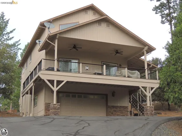 12046 Breckenridge Rd, Groveland, CA 95321