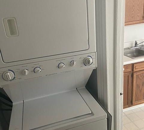2nd image of 50 N Giles St APT 2