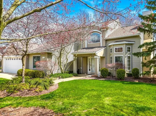 2663 Walton Blvd, Twinsburg, OH 44087