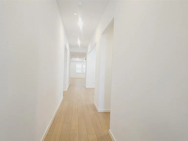 21523 Banpo Bend Dr — Photo 4