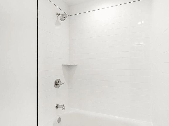 5th image of 3001 Schirra Dr #61