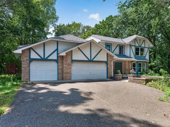 1901 Bloom Ct, Lino Lakes, MN 55038