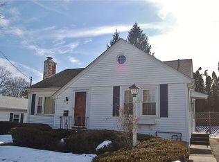 53 Gardiner Ave, East Providence, RI 02914