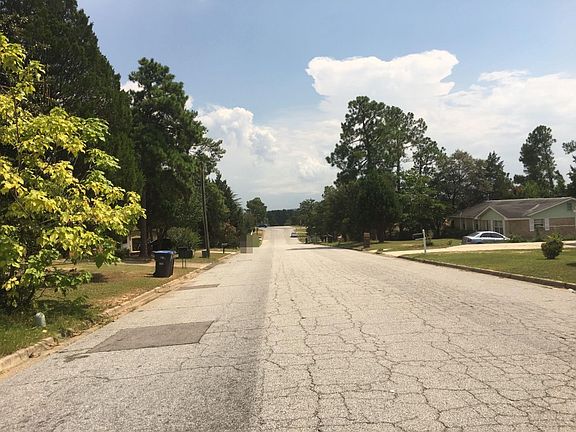 5th image of 2367 Amsterdam Dr