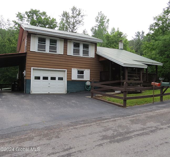 4th image of 150 Bacon Brook Road