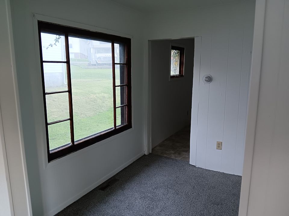 1st image of 39 Richards Rd