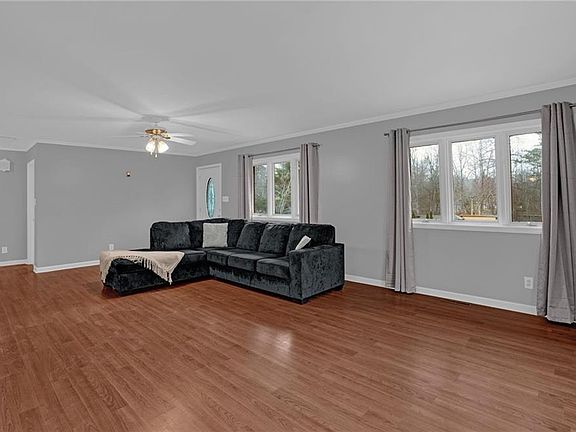 5th image of 5711 Dora Pl