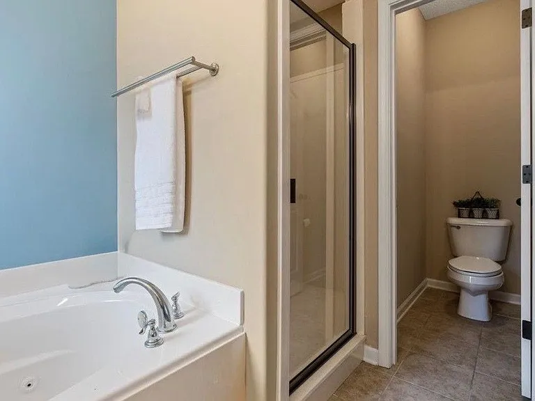 3522 Golden Valley Ln — Photo 9