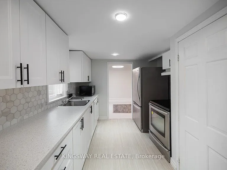 1144 Fisher Ave #UPPER — Photo 10