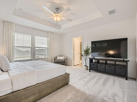 4th image of 14044 Drover St