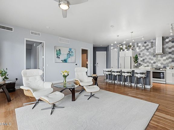 4th image of 3131 N CENTRAL Avenue #4007