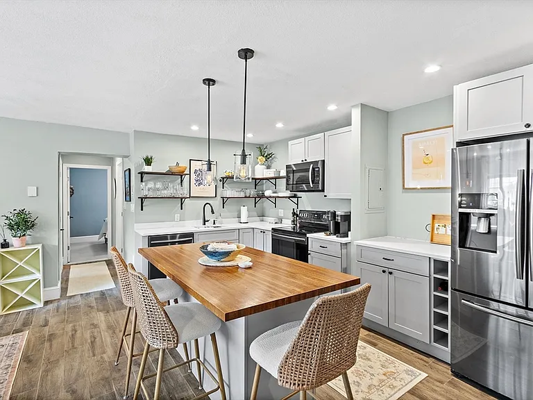 56 Coffey St #1 — Photo 4
