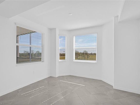 5th image of 15835 Green Acres AVE #3316