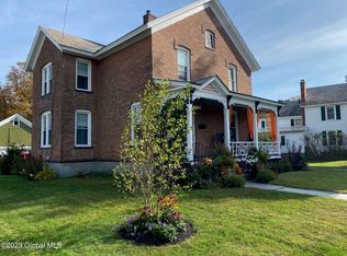 24 Mettowee St, Granville, NY 12832