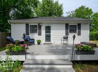 550 Georgia Tavern Rd, Howell, NJ 07731