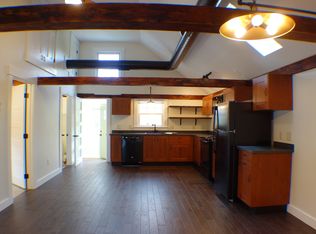 4 Grand St #B, Somersworth, NH 03878