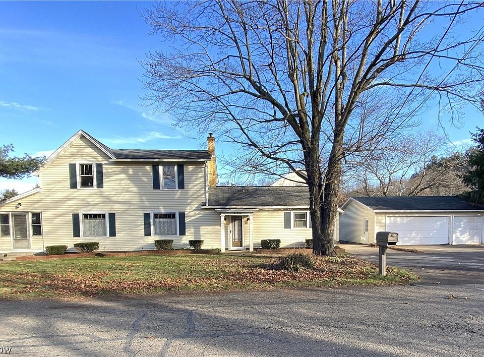 1st image of 150 Park Dr