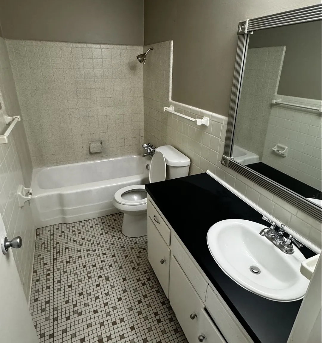2 bed, 800 sqft, $995 — Photo 4