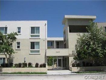 3rd image of 10609 Bloomfield St APT 105