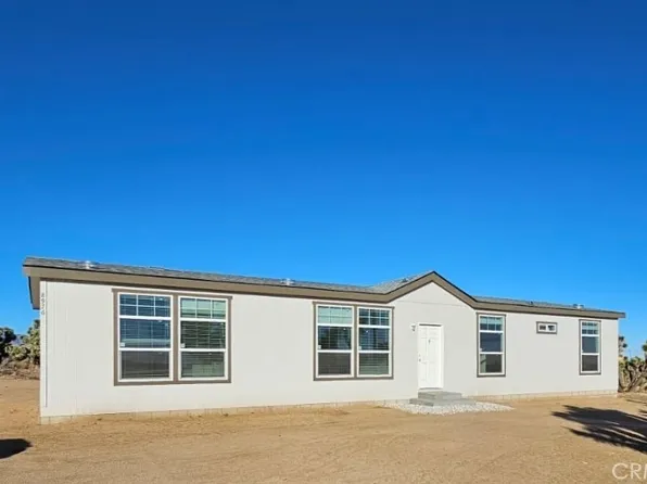 8976 Tumbleweed Rd, Phelan, CA 92371