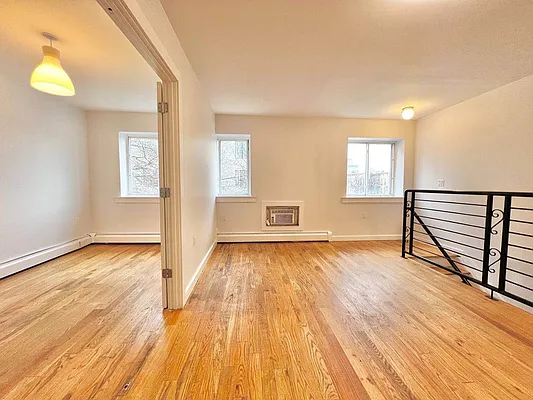 Rented by Doorway NYC, LLC | media 12