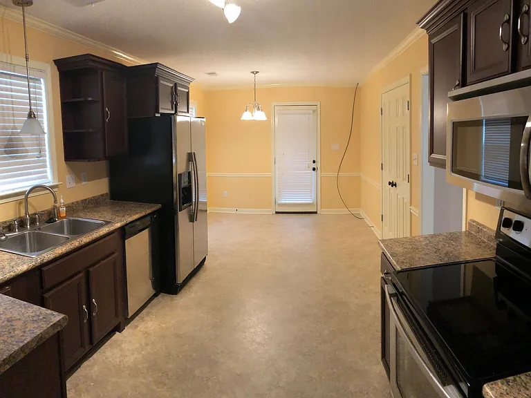 9237 Lakeshore Dr — Photo 9