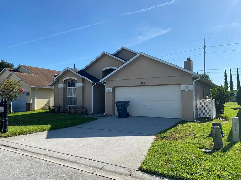 434 Cassia Dr — Photo 2