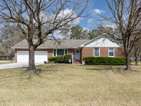 105 Kemberly Court, Jacksonville, NC 28540