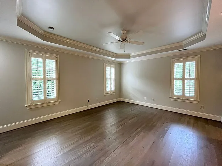 535 Guilford Cir — Photo 39