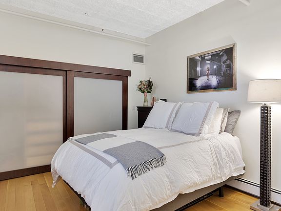4th image of 50 Walker St APT 5A