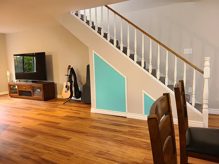 1052B Loring St — Photo 13