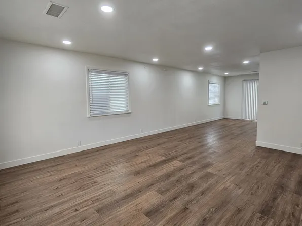 2522 Orange Ave #E, Costa Mesa, CA 92627