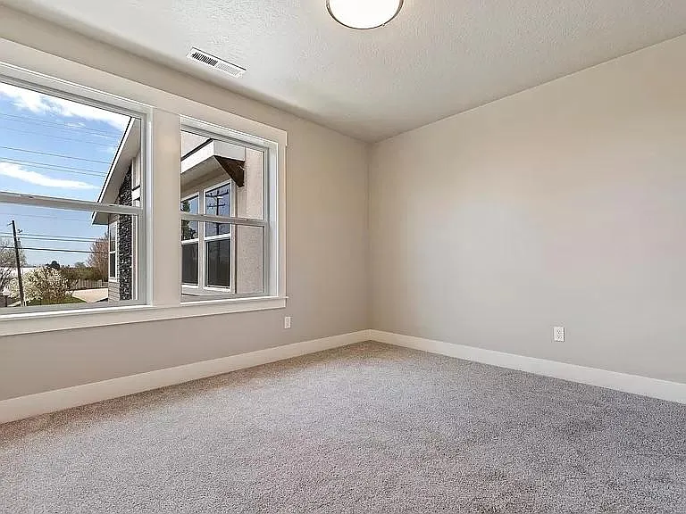 73 E Ranch Dr — Photo 28