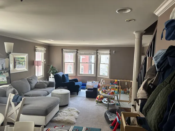 68 I St APT 4, South Boston, MA 02127