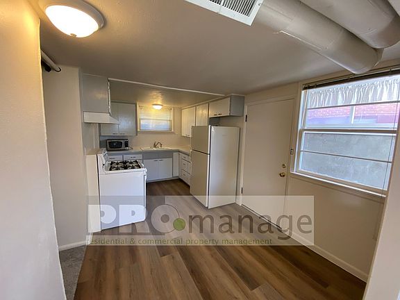 2nd image of 636 N 14th Ave #1/2