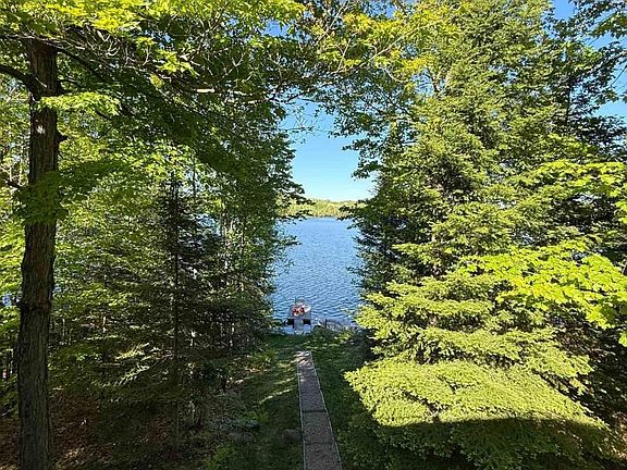 5th image of 919 Limberlost Point Rd