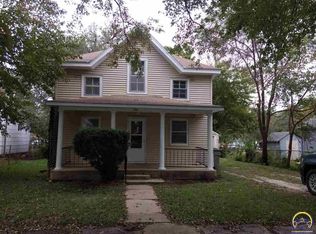 124 S Mechanic St, Emporia, KS 66801