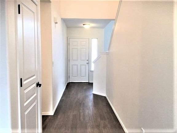 2nd image of 1414 177th St E