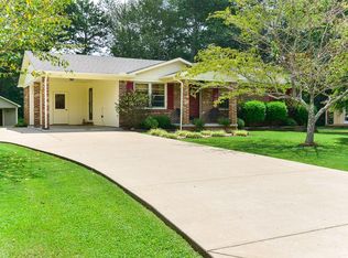 24 Harper Dr, Fayetteville, TN 37334
