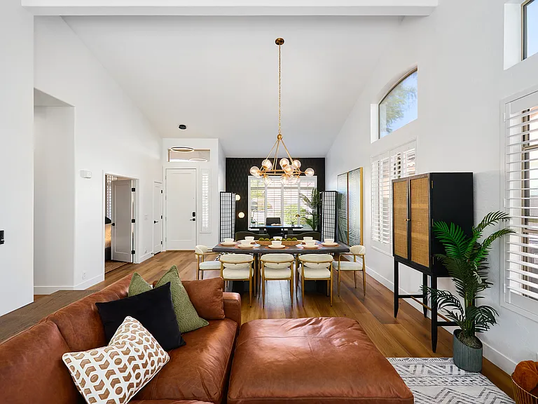 Bright Open Floor Plan