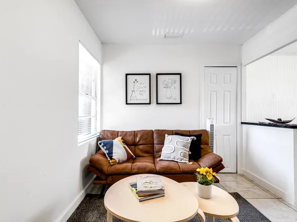 3147 SW 17th St #2, Miami, FL 33145