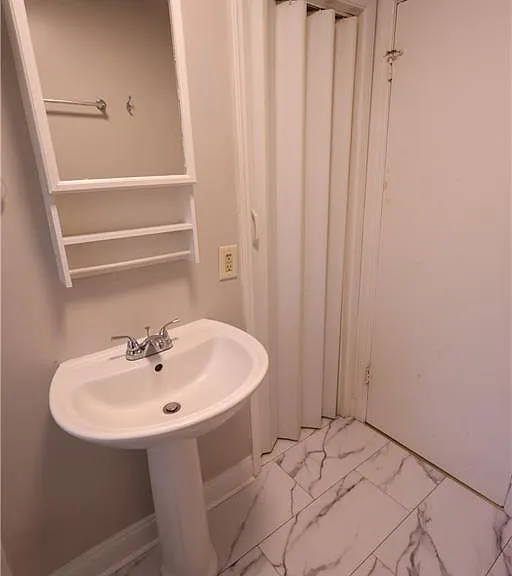 615 S Jefferson St SE — Photo 15