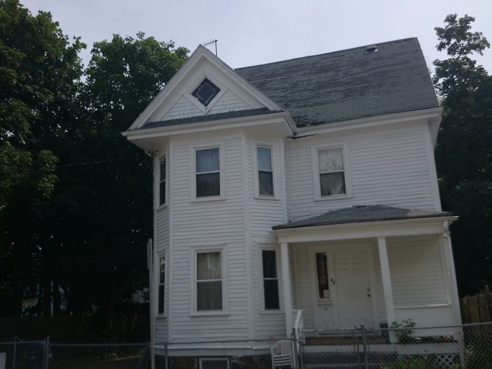 2nd image of 62 Mascot St