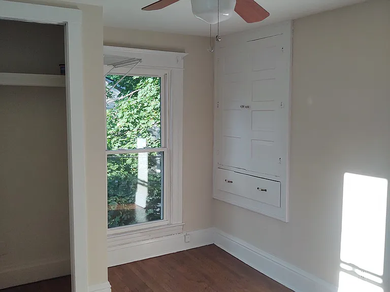 711 N Court St — Photo 2