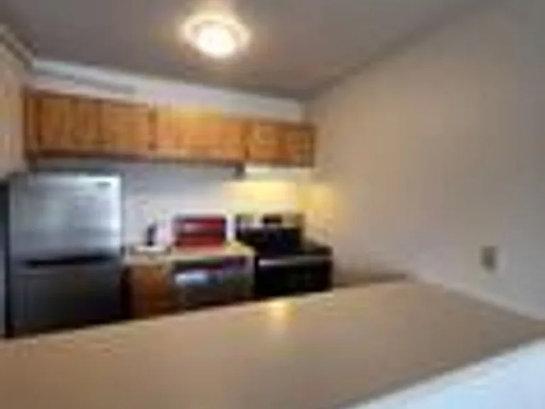 110 S Park Ave — Photo 12