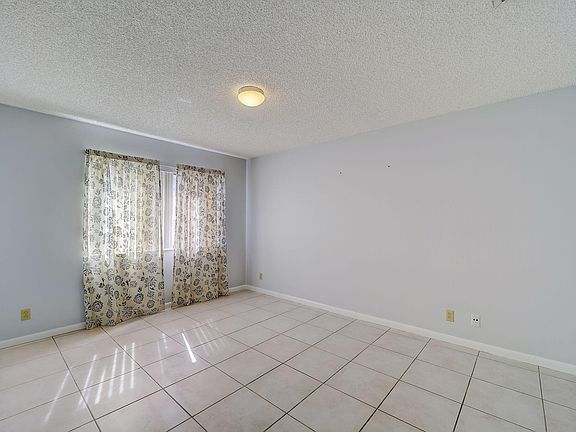 5th image of 2641 Gately Drive W #2101