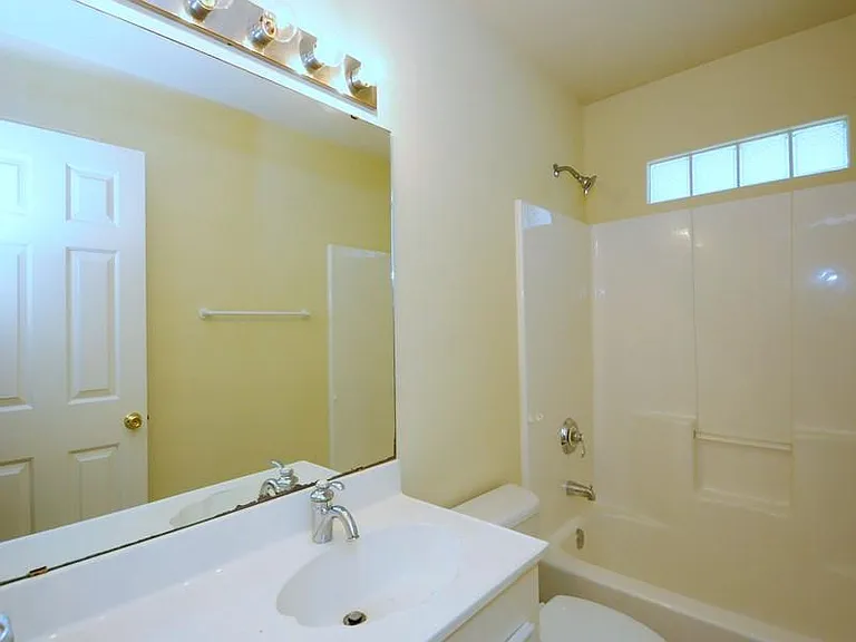 13933 Jacktar St — Photo 12