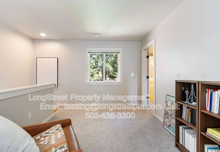 10247 NW Village Heights Dr — Photo 31