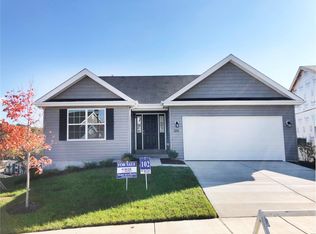 214 Pearl Vista Dr, O'Fallon, MO 63366