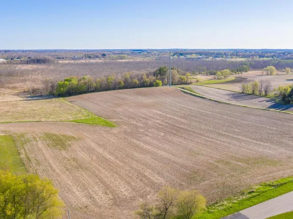 5312 BEECHNUT DRIVE, Kewaskum, WI 53040